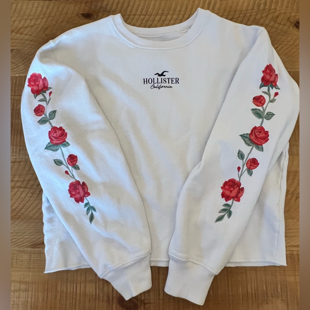Hollister sweatshirt - used in great condition